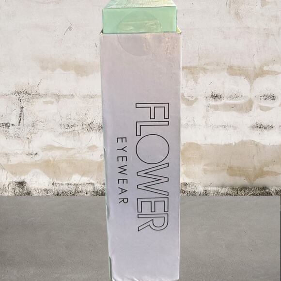 Flower NWT Eyewear Blue Light Blocking Glasses Holly Power 0+ - Picture 4 of 6